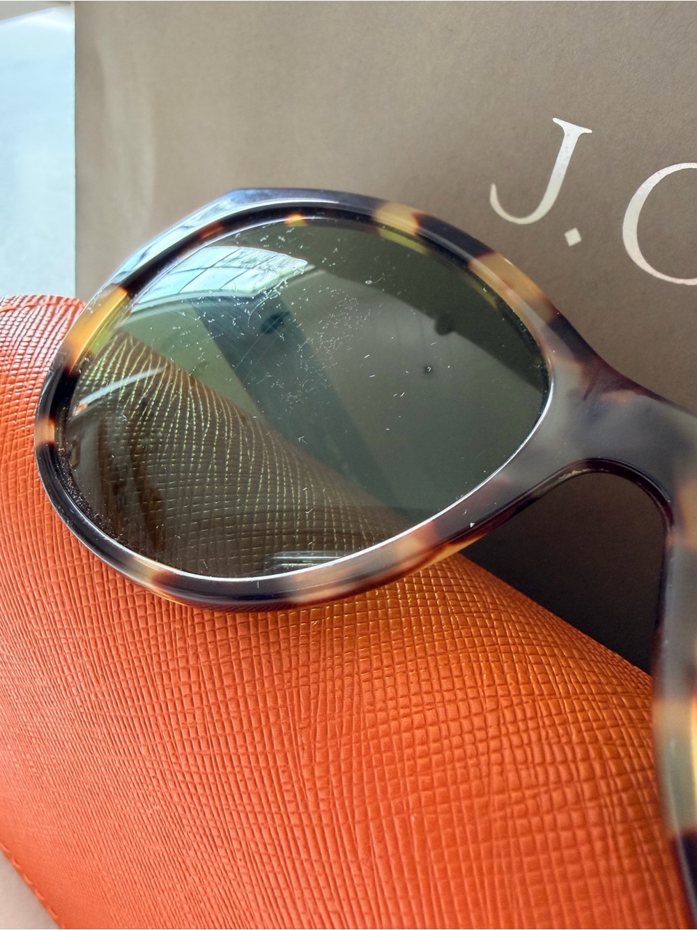 Tory Burch Tortoiseshell Sunglasses with Green Lenses and Orange Case - Picture 7 of 9